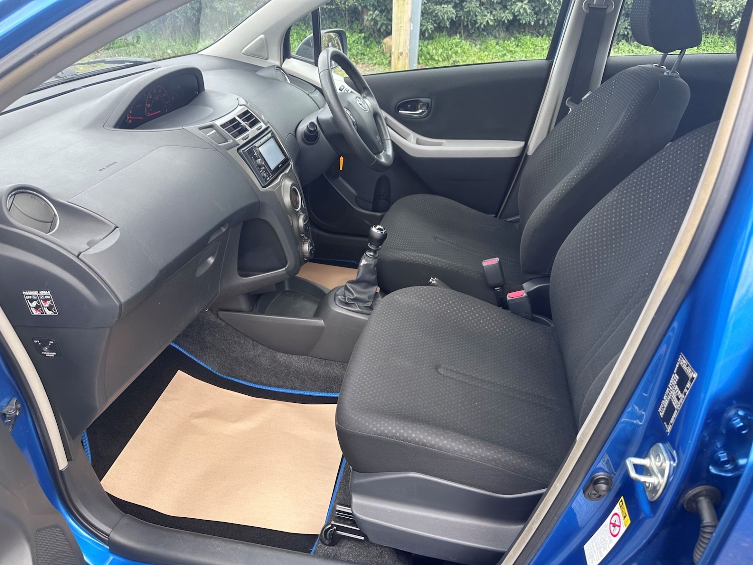 Used Toyota Yaris 2011 for sale - 78053417: Photo 8