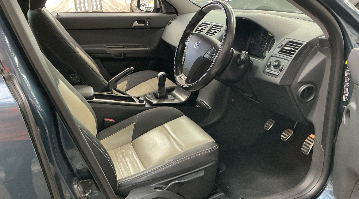 Used Volvo V50 2009 for sale - 76143929: Photo 9