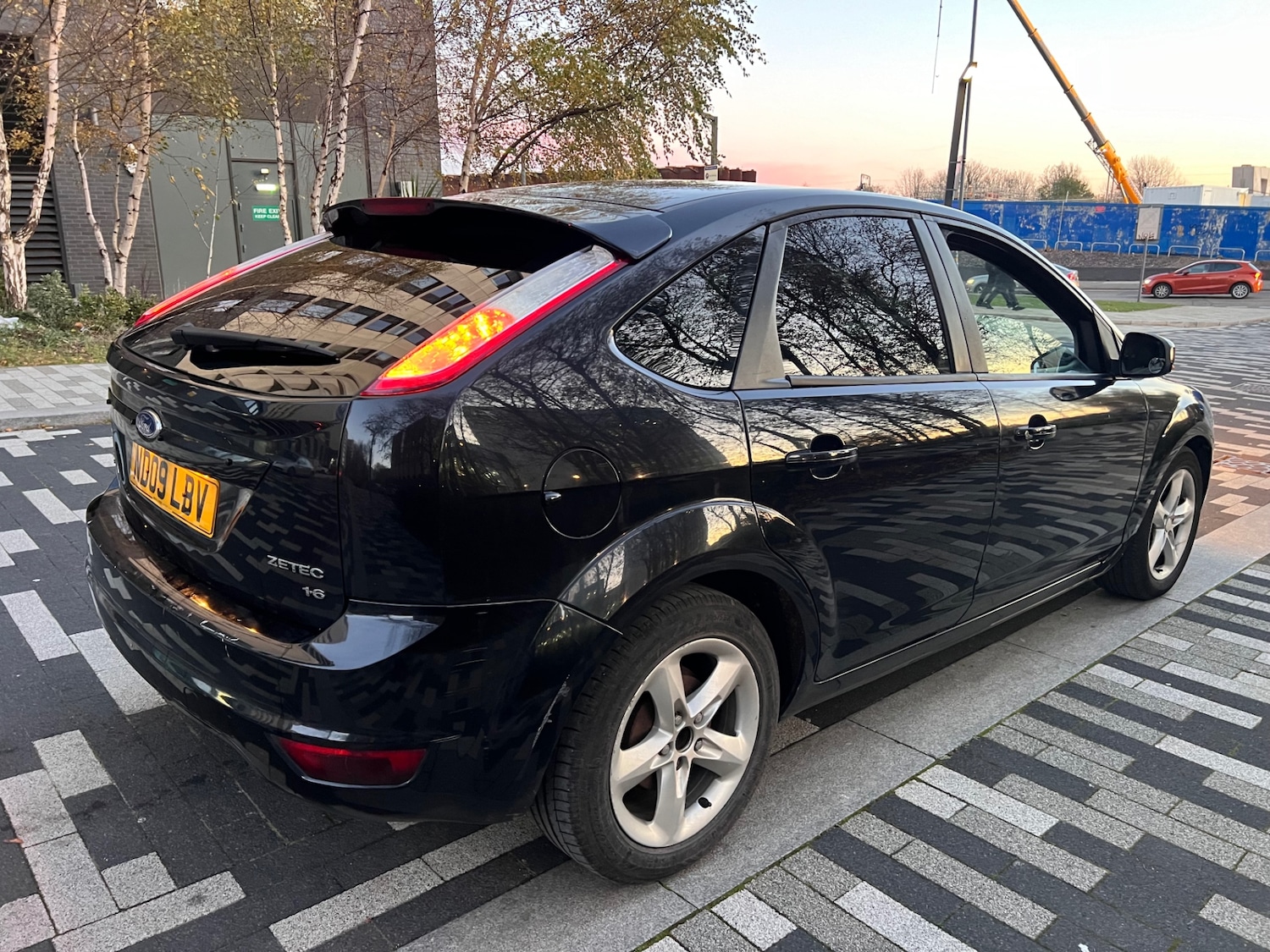 Used Ford Focus 2009 for sale - 76660035: Photo 2