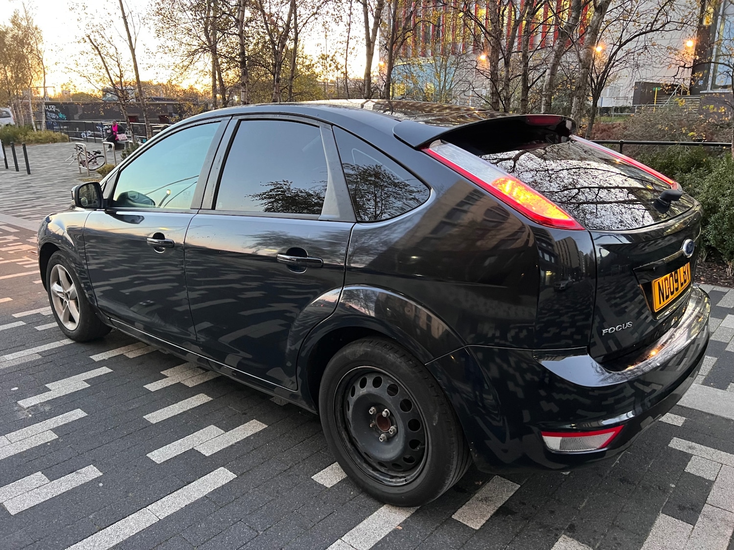 Used Ford Focus 2009 for sale - 76660035: Photo 7