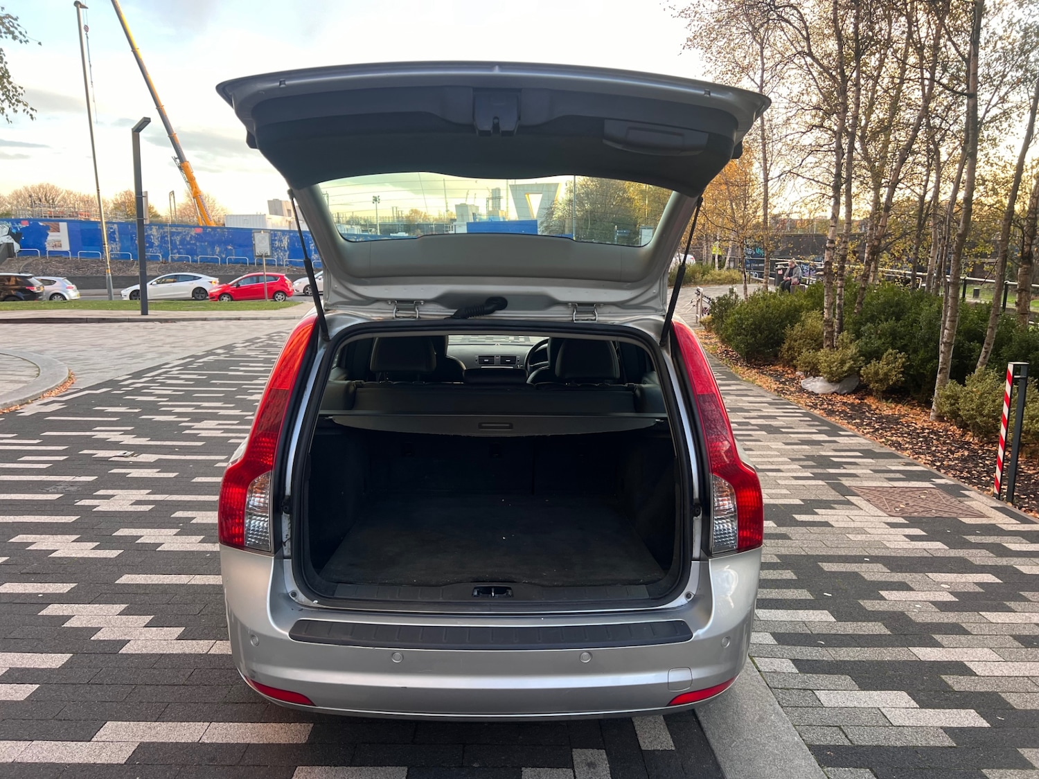 Used Volvo V50 2012 for sale - 76631094: Photo 4