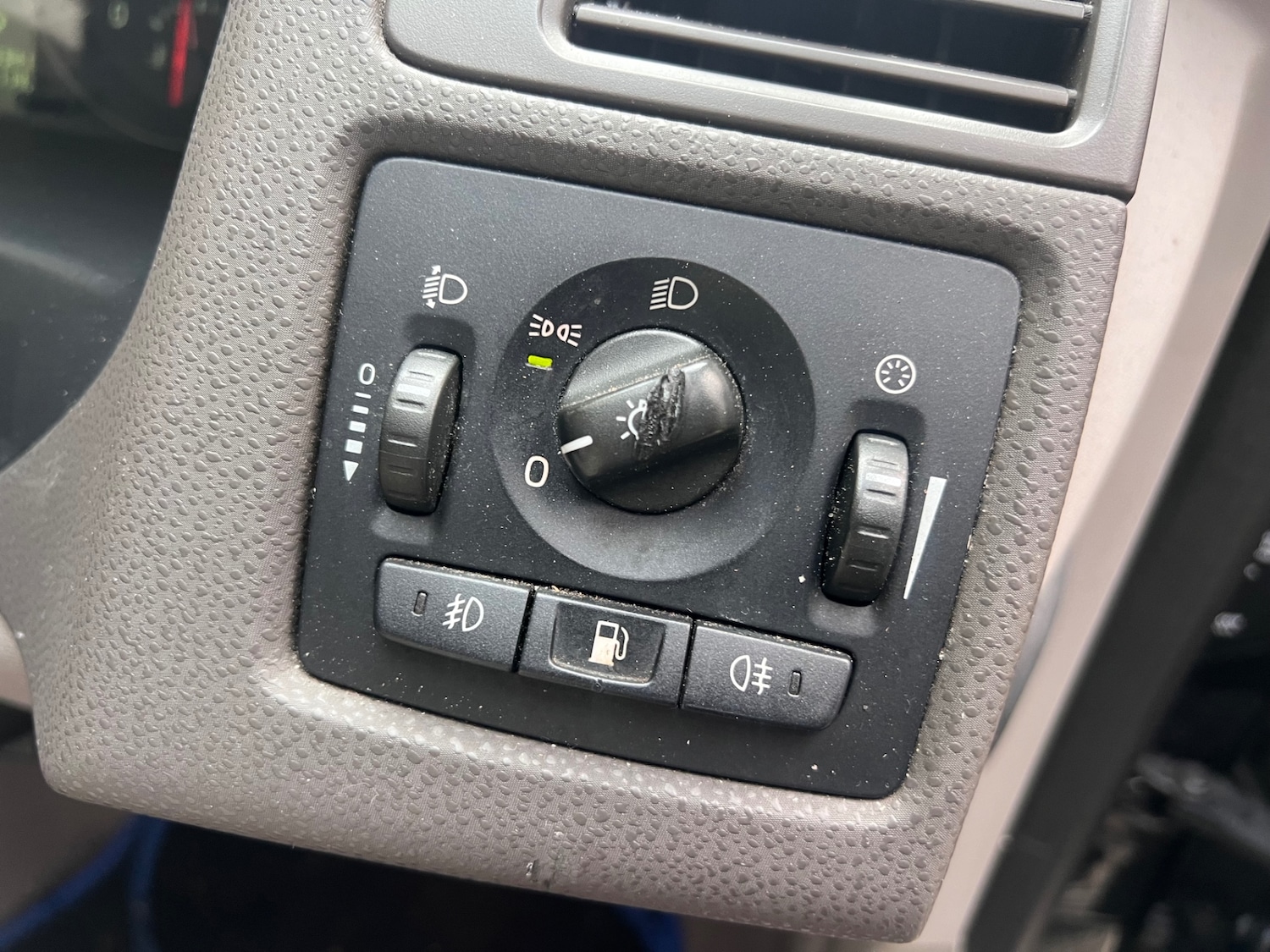 Used Volvo S40 2009 for sale - 76690088: Photo 15