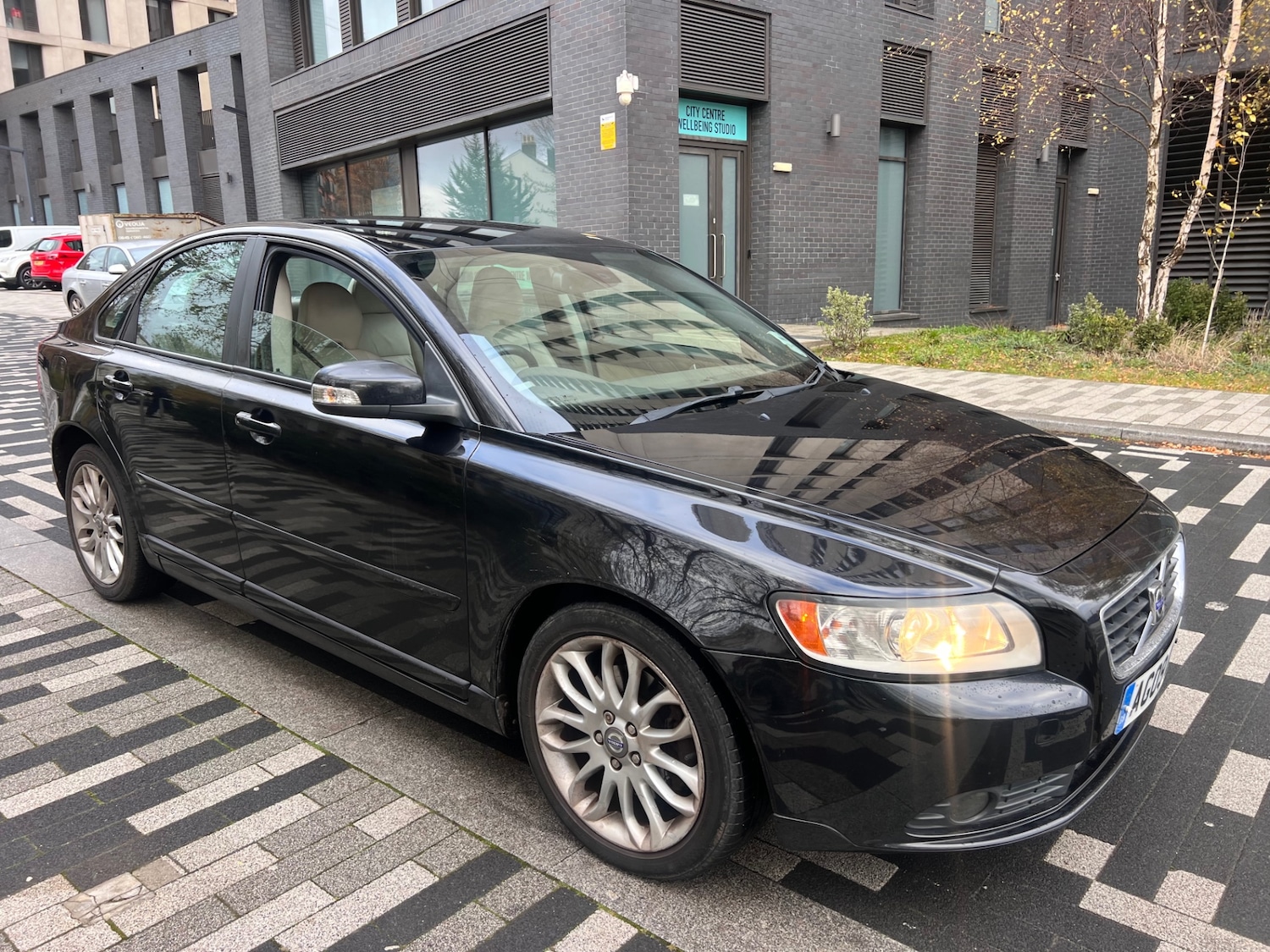 Used Volvo S40 2009 for sale - 76690088: Photo 6