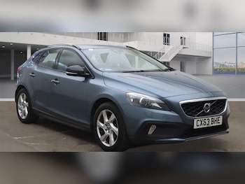 Used Volvo V40 2013 for sale - 76130381: Photo