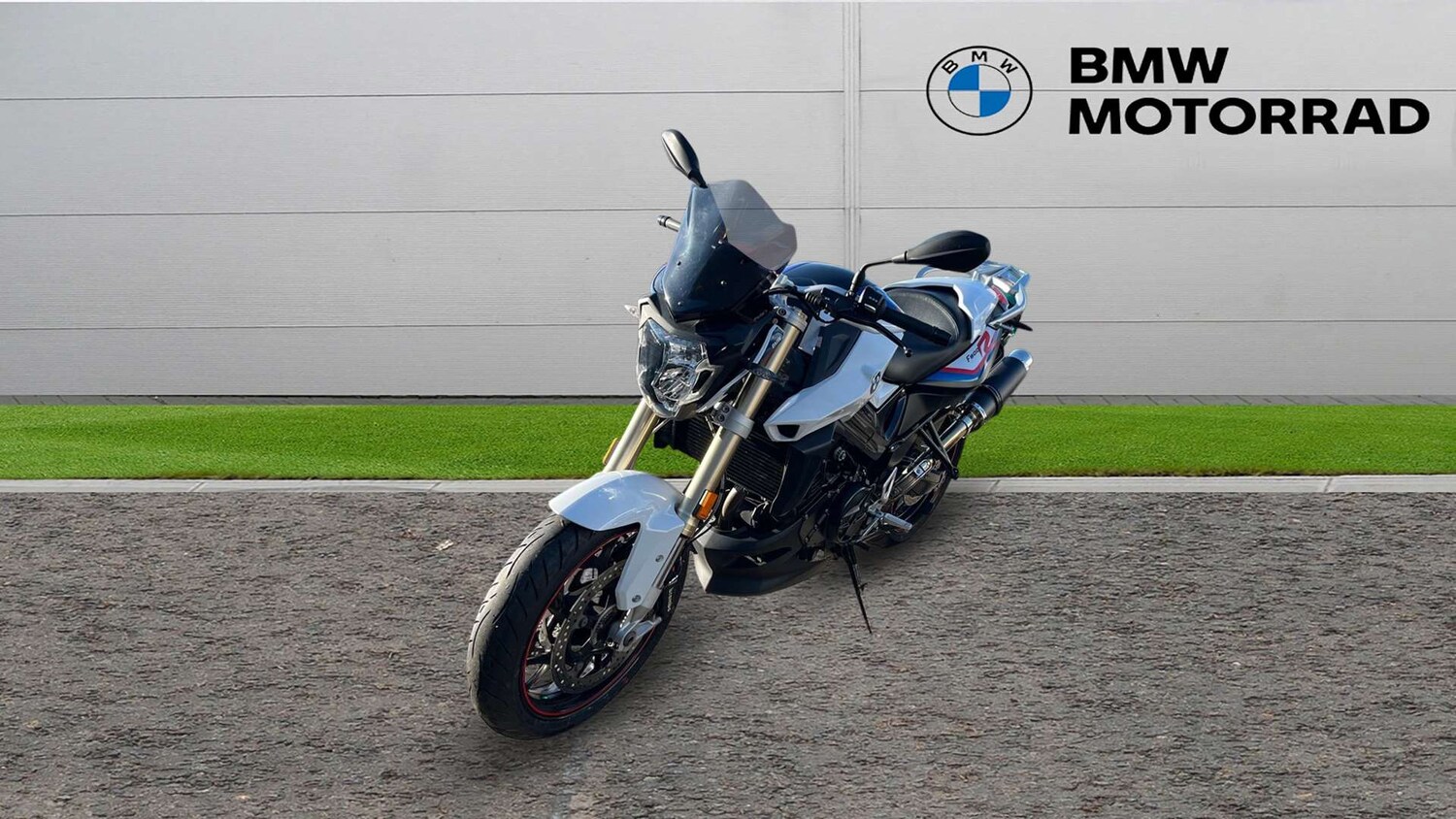 BMW F800