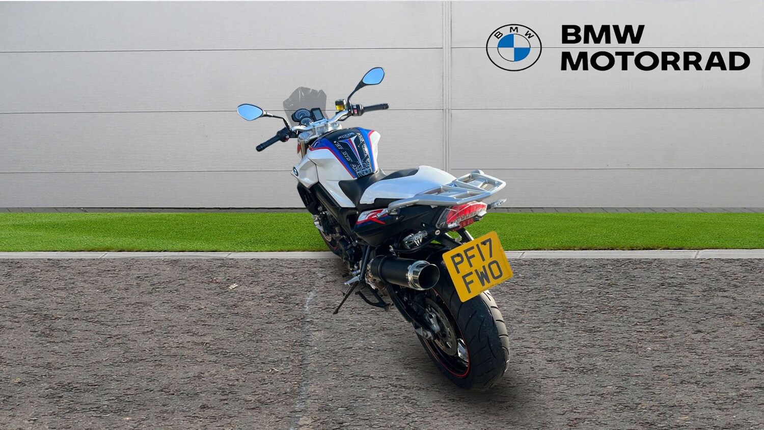 BMW F800