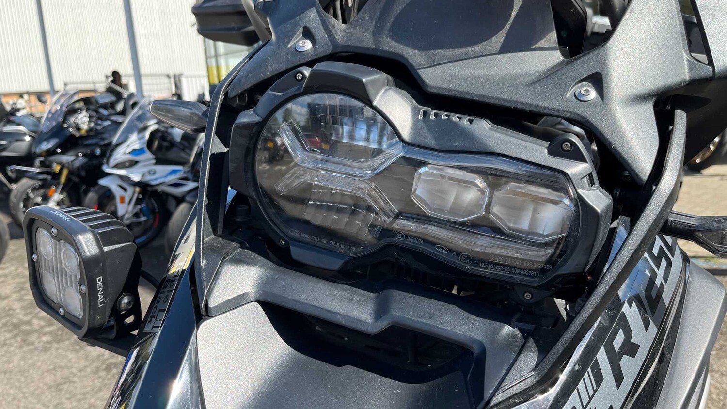 BMW R