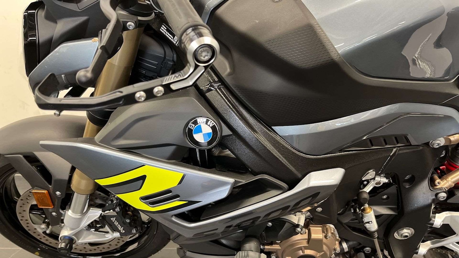 BMW S1000