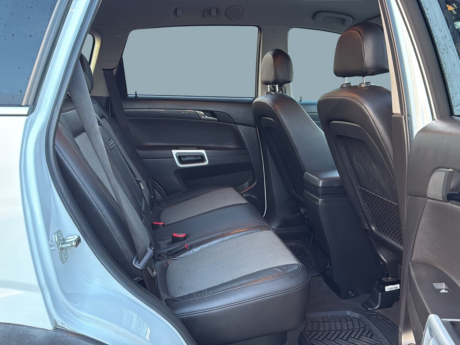 Used Vauxhall Antara 2012 for sale - 77368809: Photo 8