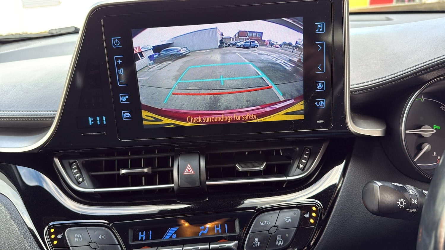 Used Toyota C-HR 2018 for sale - 78016051: Photo 14