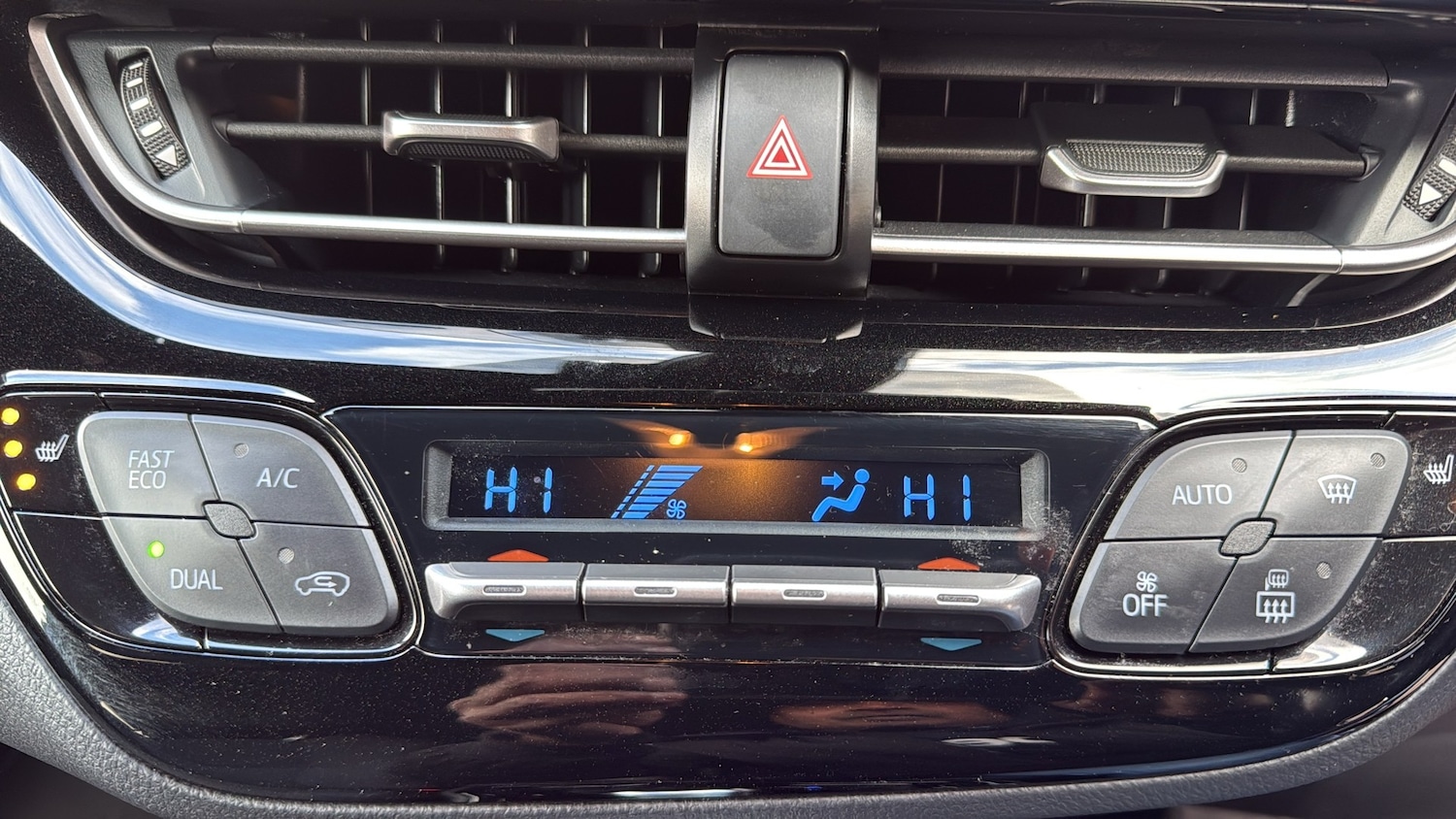 Used Toyota C-HR 2018 for sale - 78016051: Photo 15