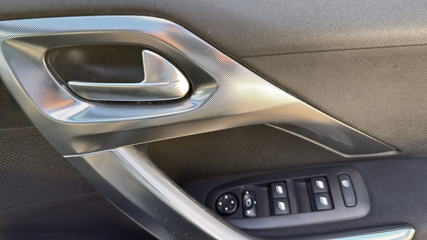 Used Peugeot 2008 for sale - 77981434: Photo 18