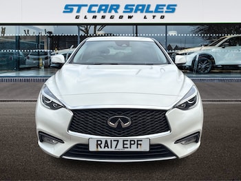 Used Infiniti Q30 2017 for sale - 79535098: Photo