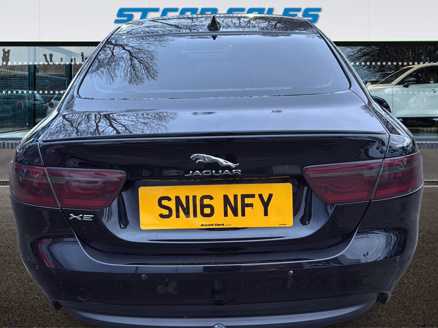 Used Jaguar XE 2016 for sale - 77389115: Photo 6