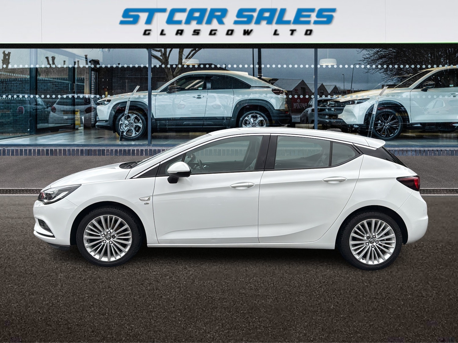 Used Vauxhall Astra 2017 for sale - 76198120: Photo 4