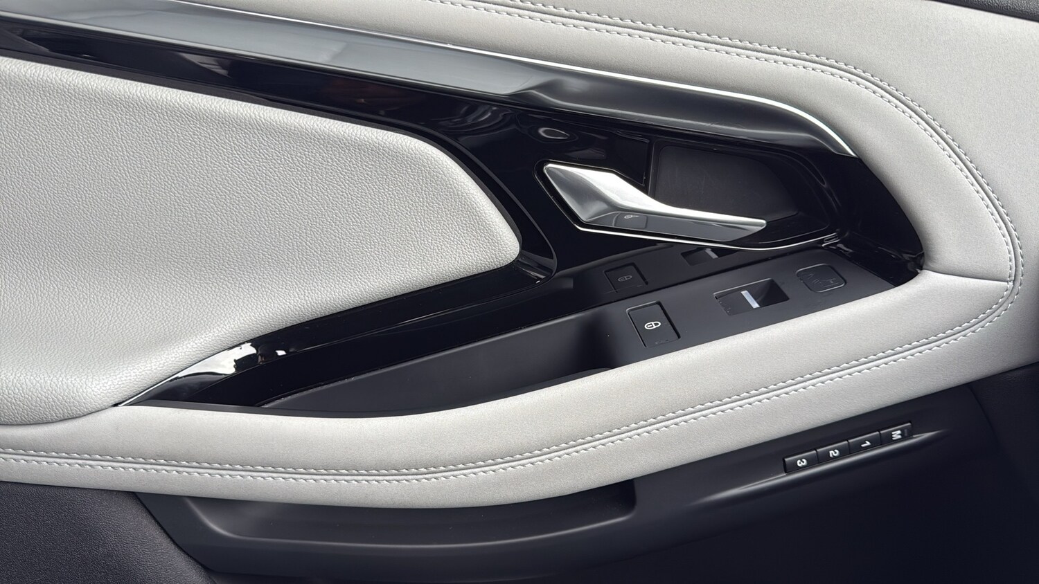 Used Land Rover Range Rover Evoque 2019 for sale - 78118122: Photo 20