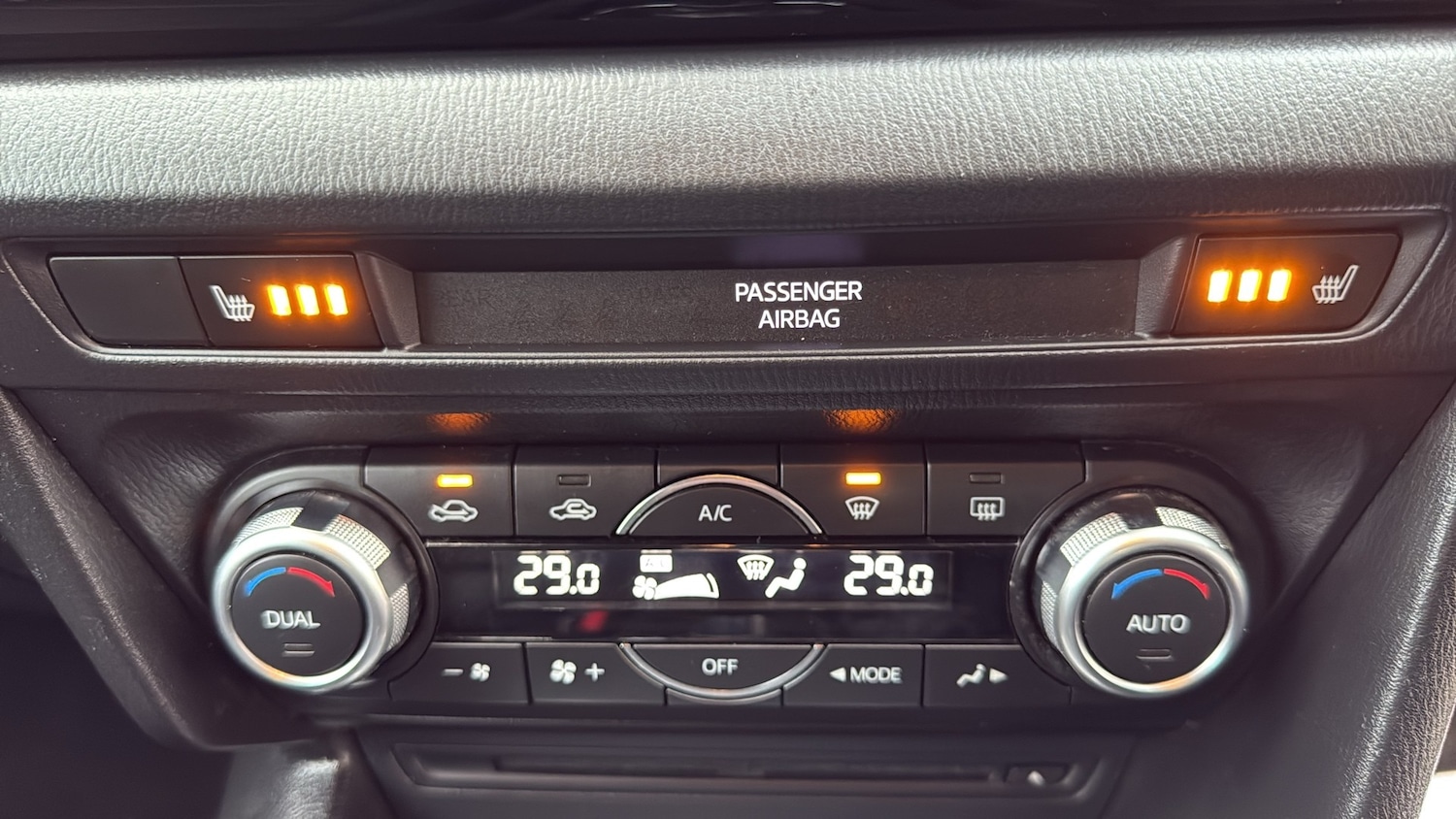 Used Mazda Mazda3 2016 for sale - 76847944: Photo 15