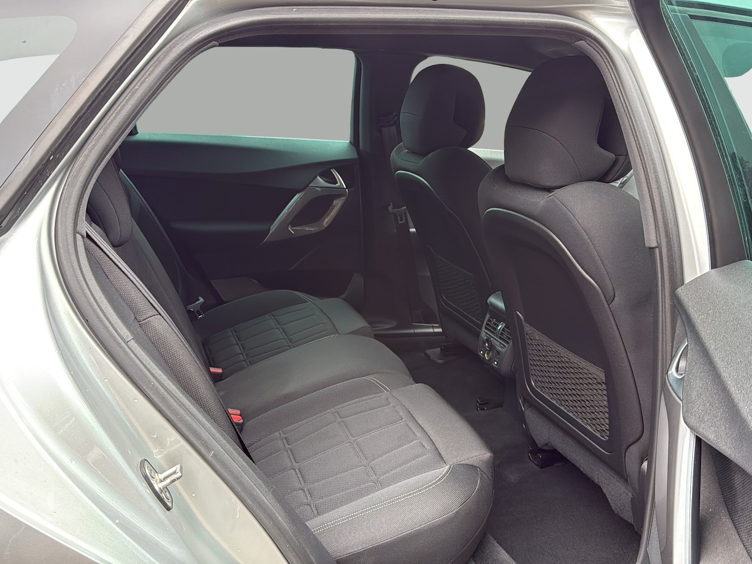 Used Citroen DS5 2014 for sale - 76750873: Photo 8