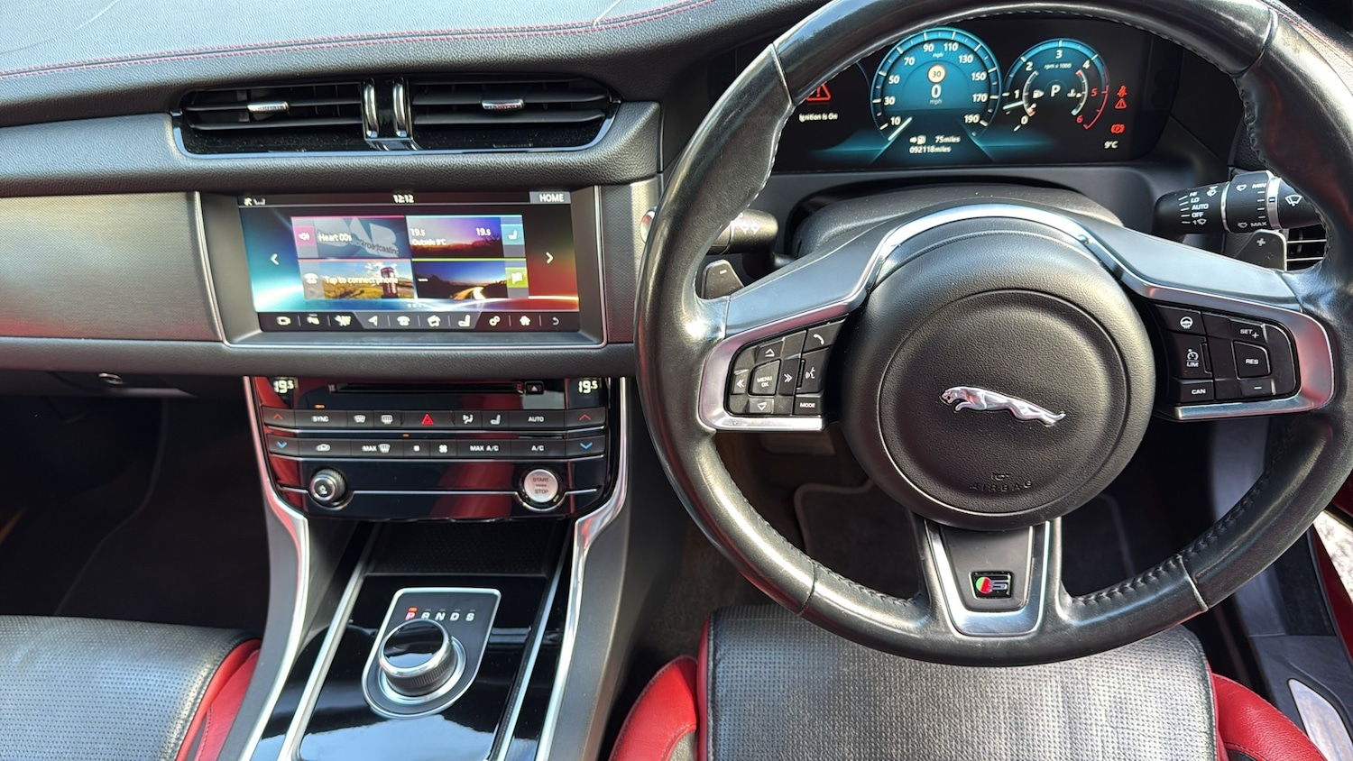 Used Jaguar XF 2016 for sale - 76438926: Photo 16