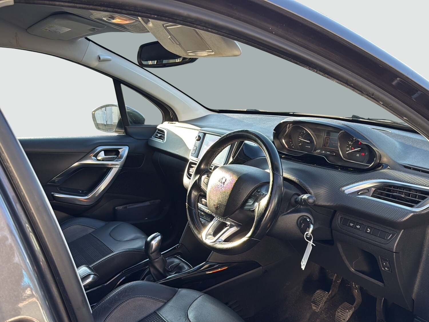 Used Peugeot 2008 2016 for sale - 77631345: Photo 10