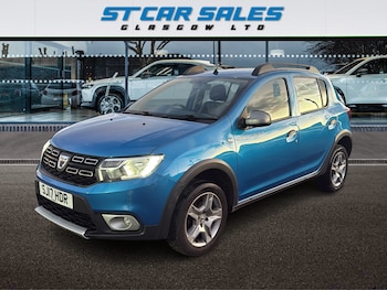 Used Dacia Sandero Stepway 2017 for sale - 76685547: Photo