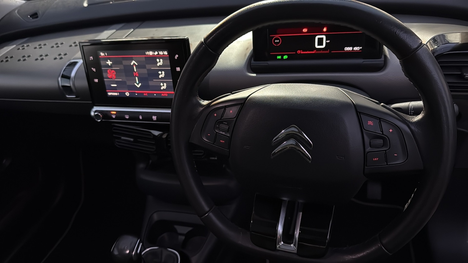 Used Citroen C4 Cactus 2018 for sale - 76670484: Photo 11