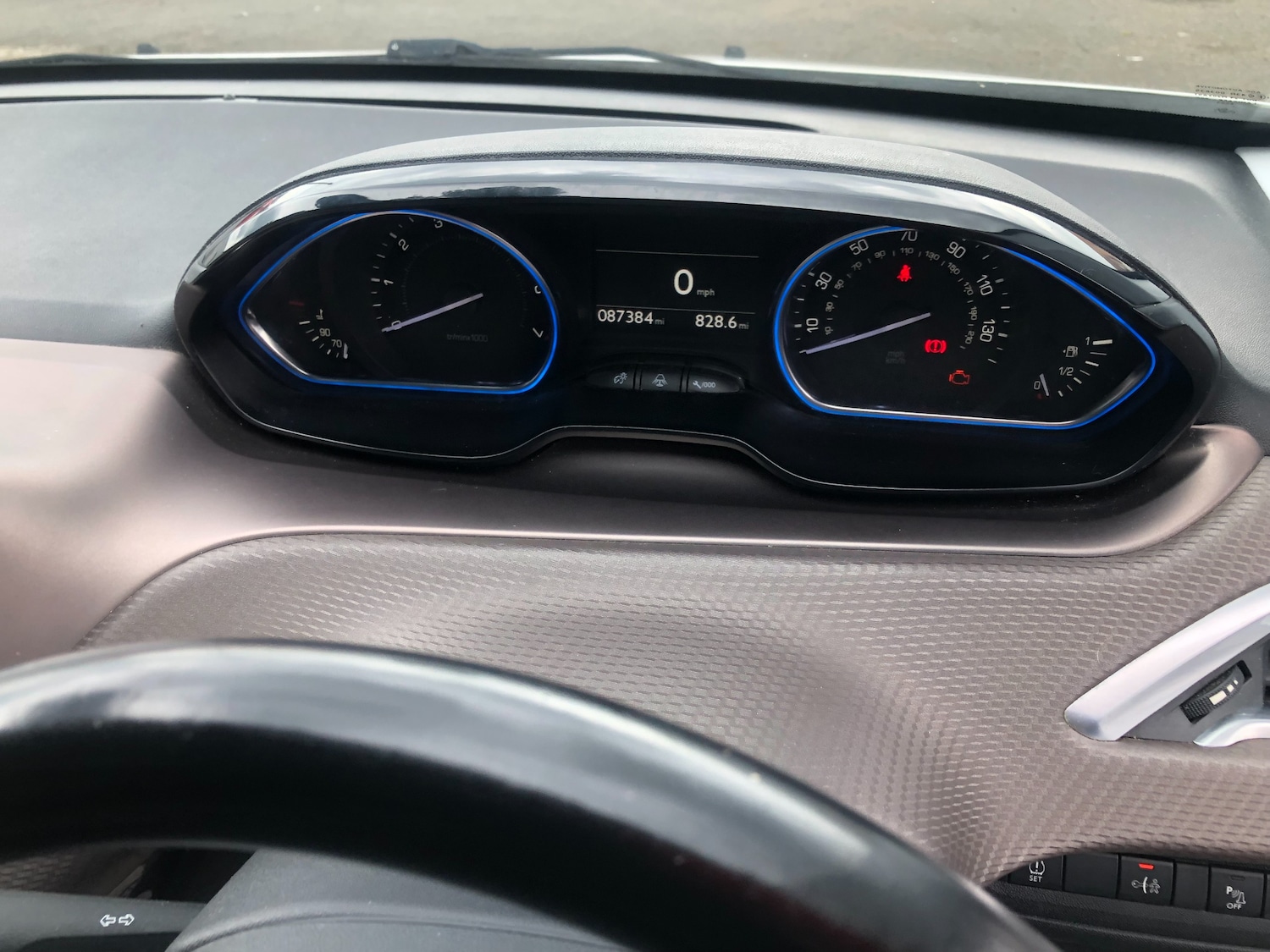 Used Peugeot 2008 2014 for sale - 76070044: Photo 12