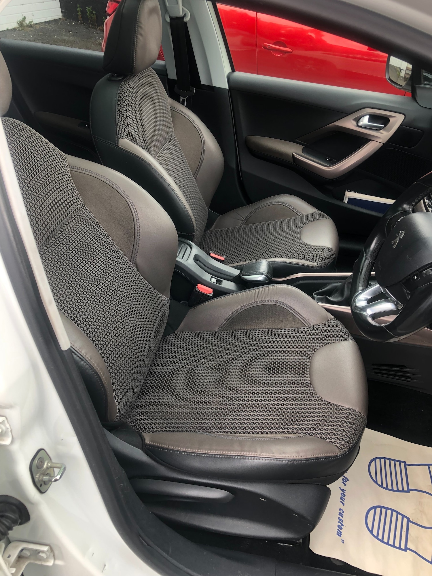 Used Peugeot 2008 2014 for sale - 76070044: Photo 9