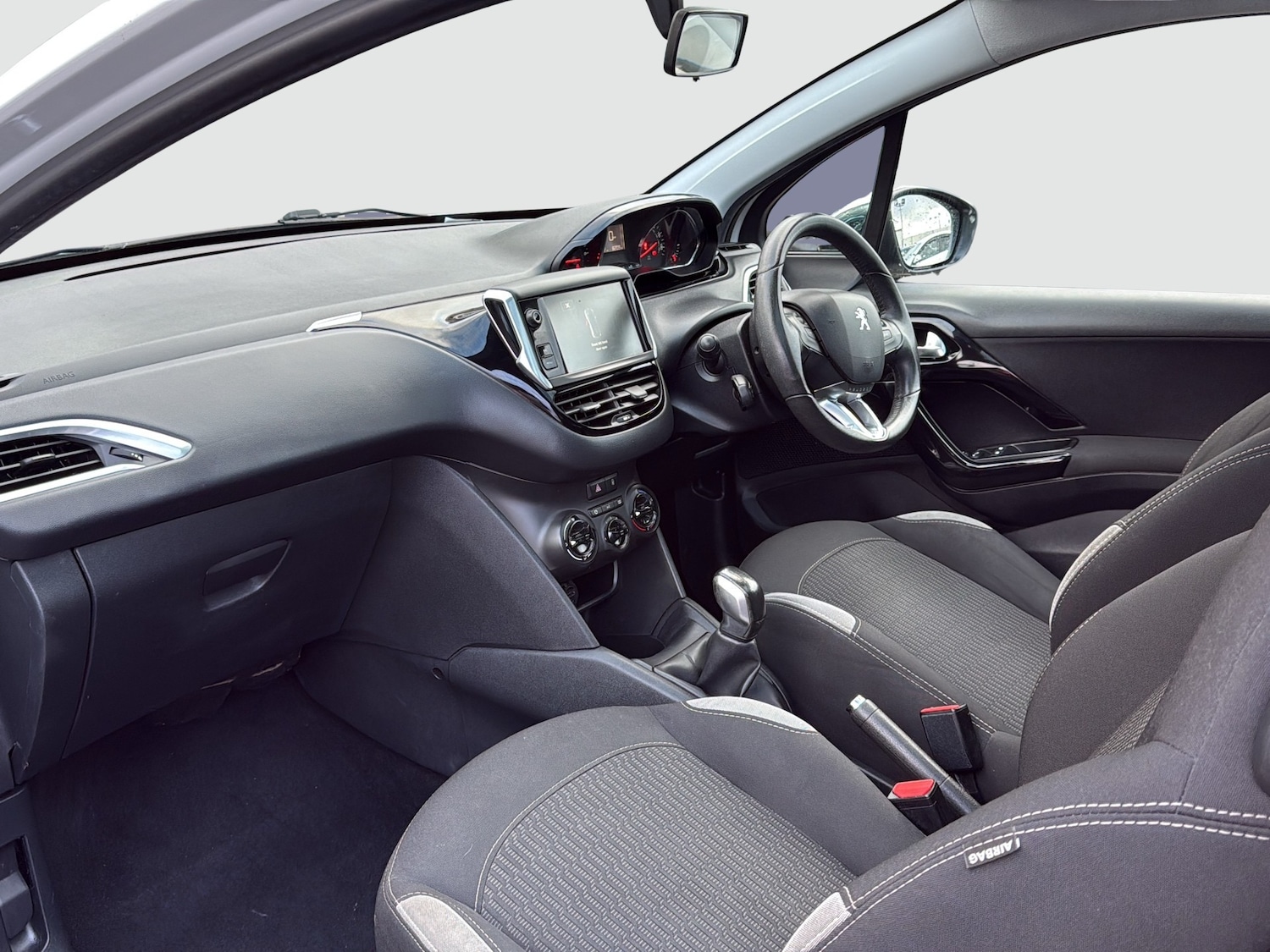 Used Peugeot 208 2015 for sale - 77703281: Photo 11