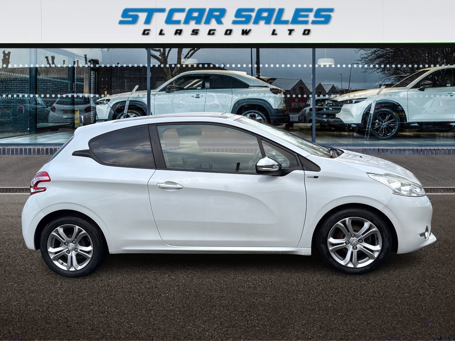 Used Peugeot 208 2015 for sale - 77703281: Photo 6