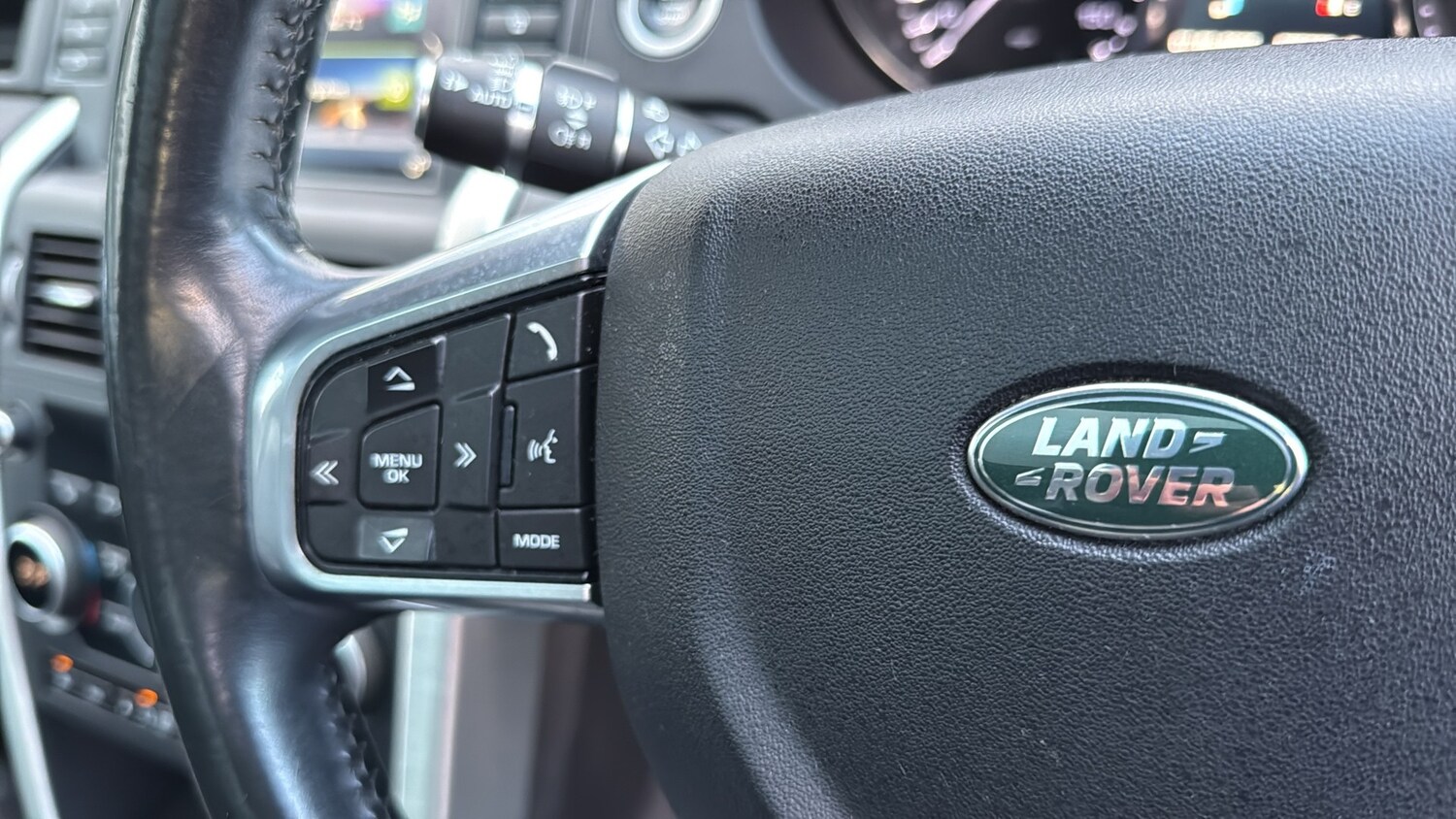 Used Land Rover Discovery Sport 2015 for sale - 77480298: Photo 15