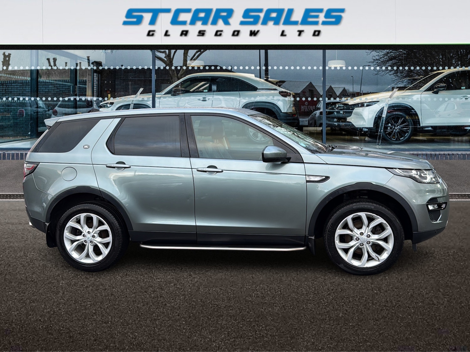 Used Land Rover Discovery Sport 2015 for sale - 77480298: Photo 5