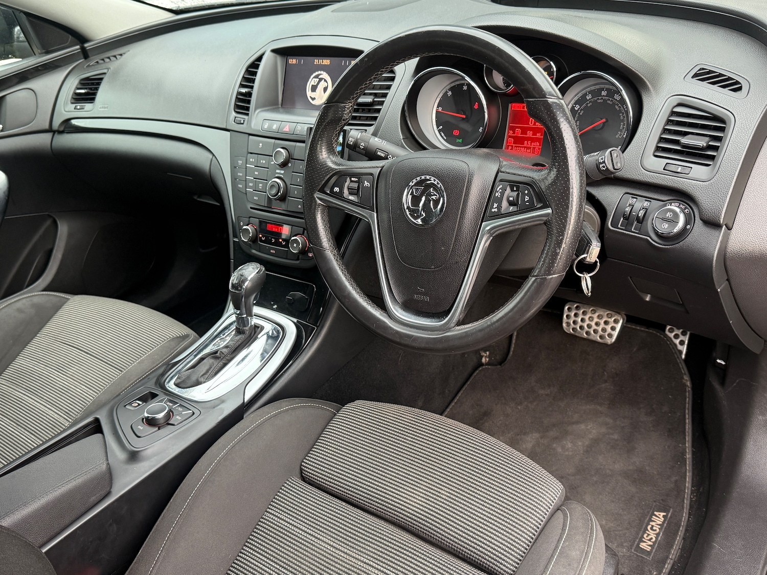 Used Vauxhall Insignia 2012 for sale - 76650372: Photo 6