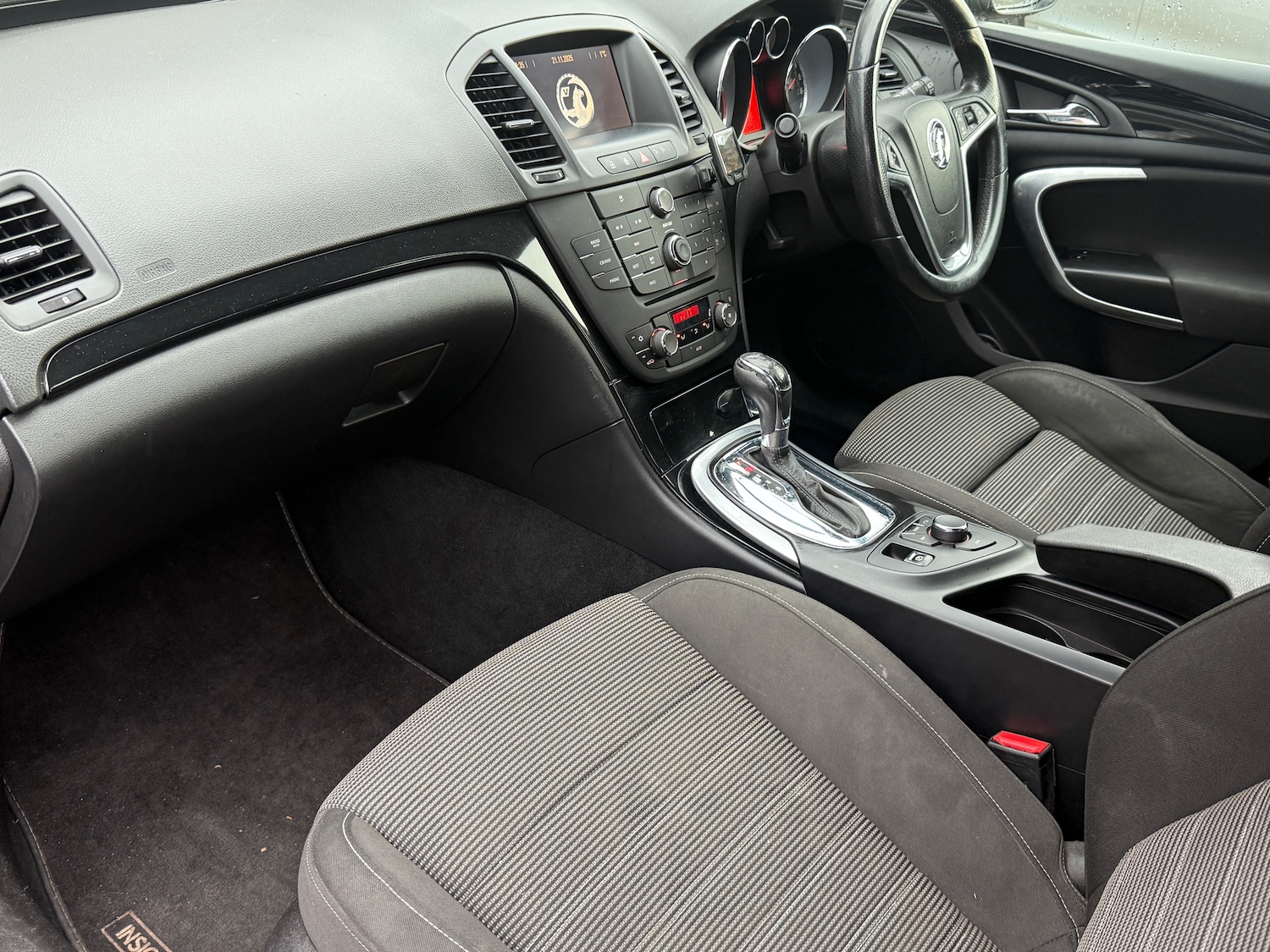 Used Vauxhall Insignia 2012 for sale - 76650372: Photo 8