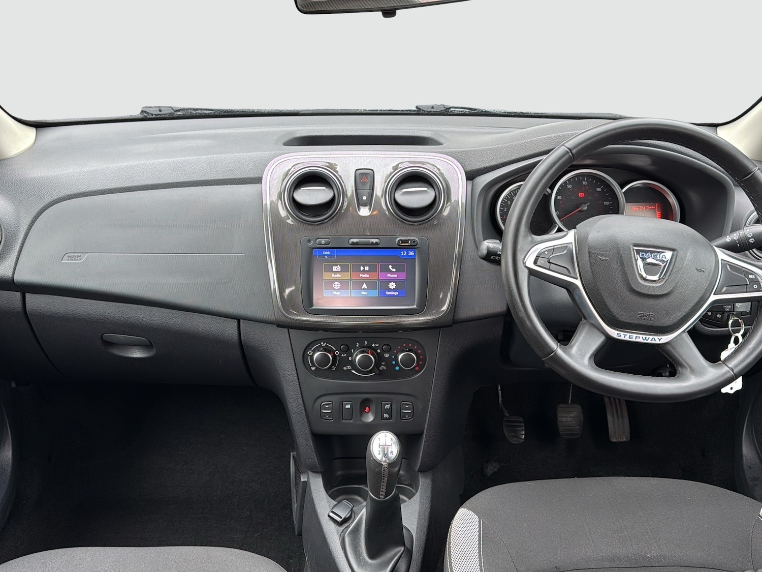 Used Dacia Sandero Stepway 2018 for sale - 77703284: Photo 8