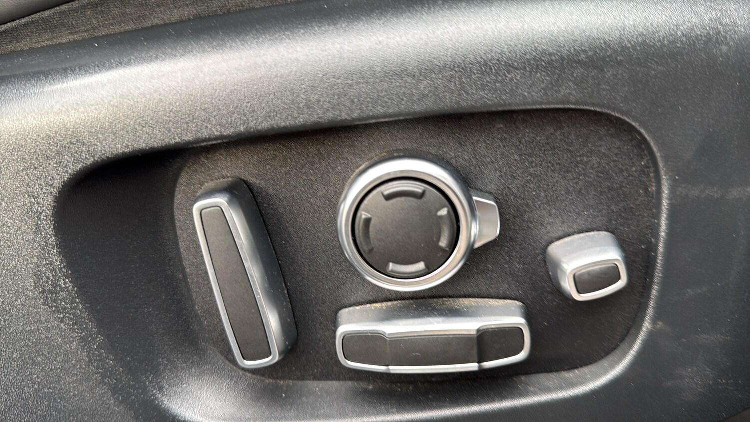 Used Land Rover Range Rover Velar for sale - 77688211: Photo 12