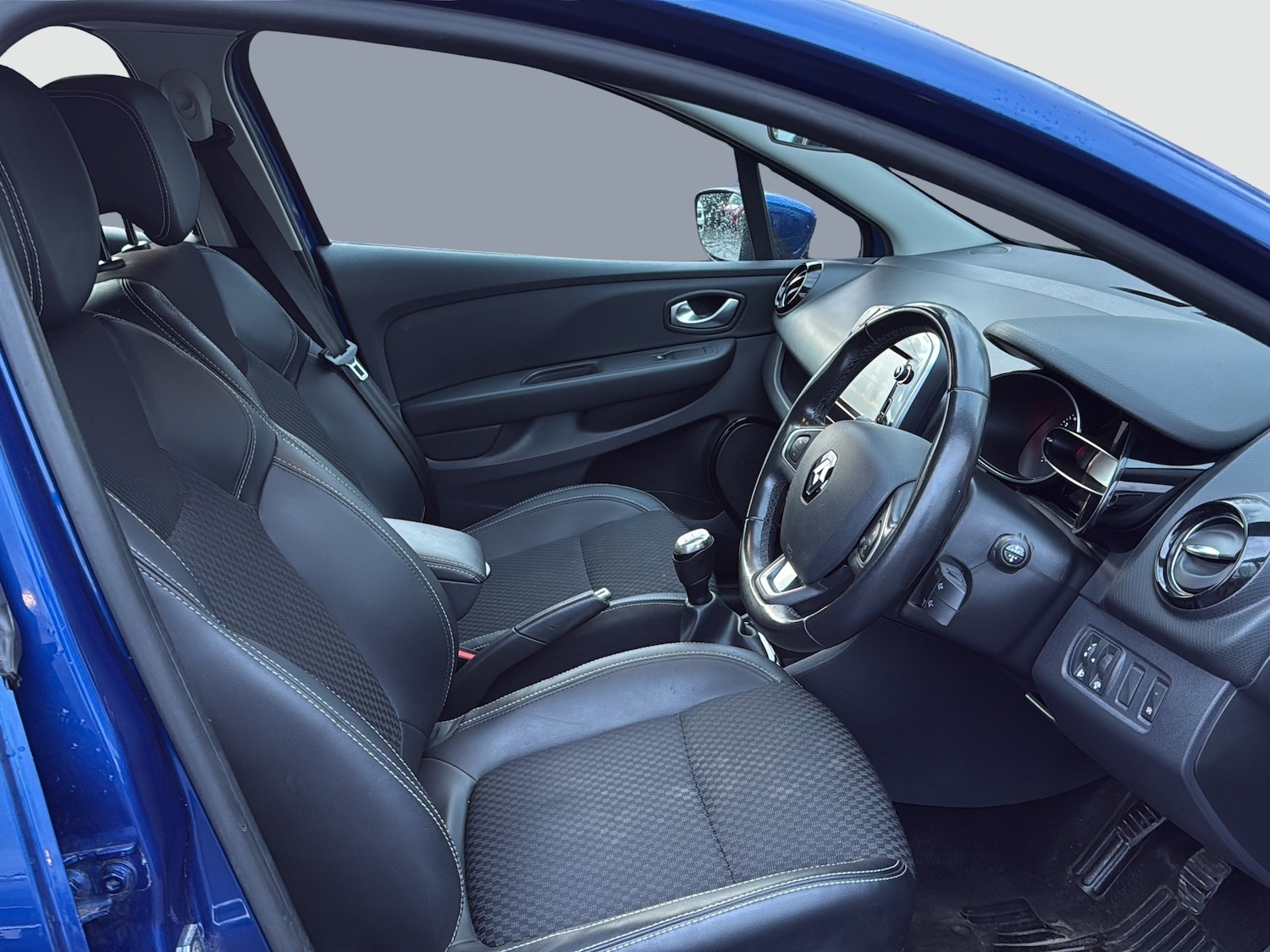 Used Renault Clio 2017 for sale - 78129198: Photo 11