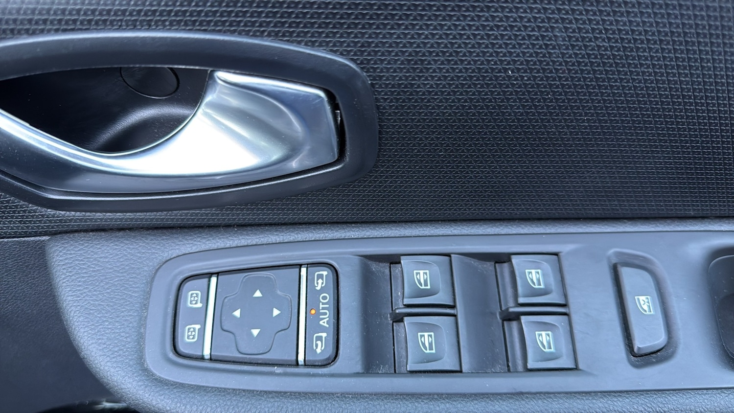 Used Renault Clio 2017 for sale - 78129198: Photo 12