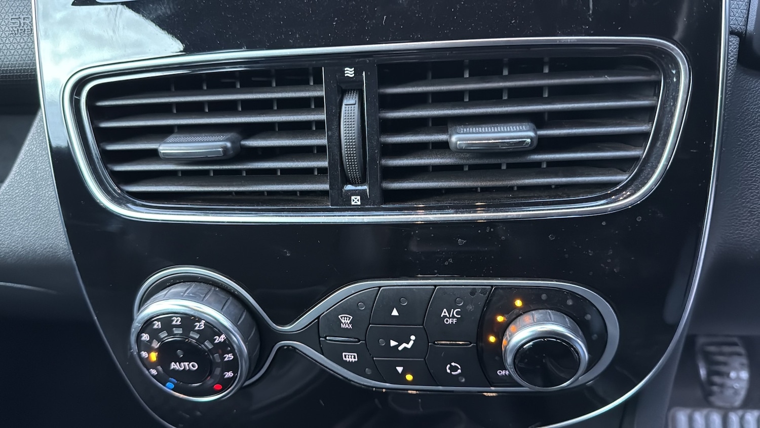 Used Renault Clio 2017 for sale - 78129198: Photo 14