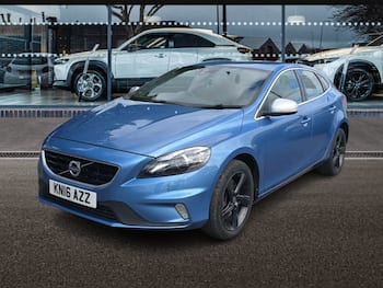 Used Volvo V40 2016 for sale - 79835910: Photo