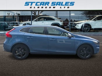 Used Volvo V40 2016 for sale - 79835910: Photo