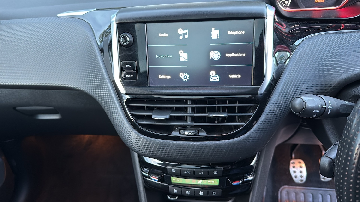 Used Peugeot 2008 2017 for sale - 76346876: Photo 12