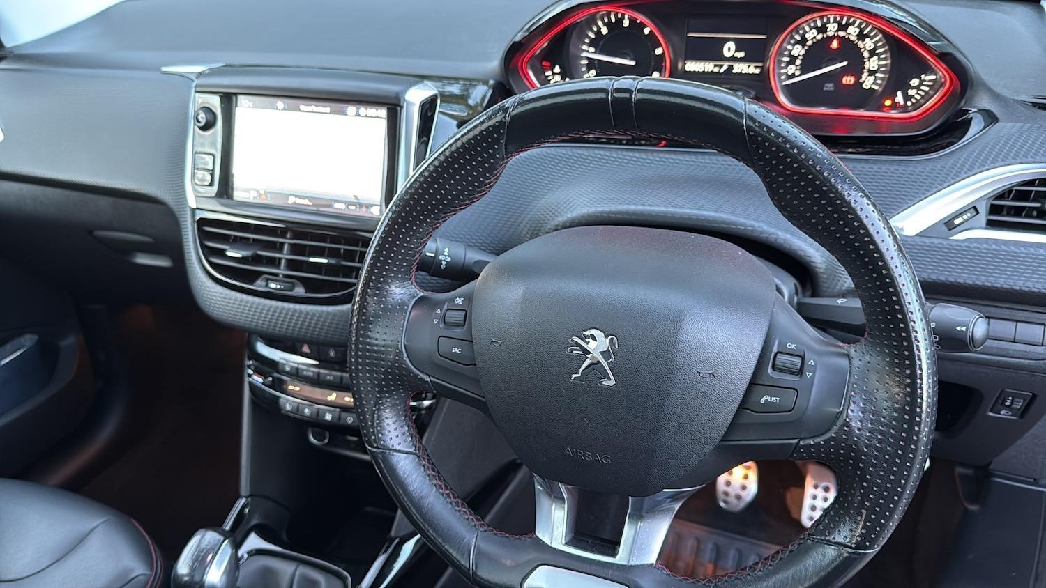 Used Peugeot 2008 2017 for sale - 76346876: Photo 13