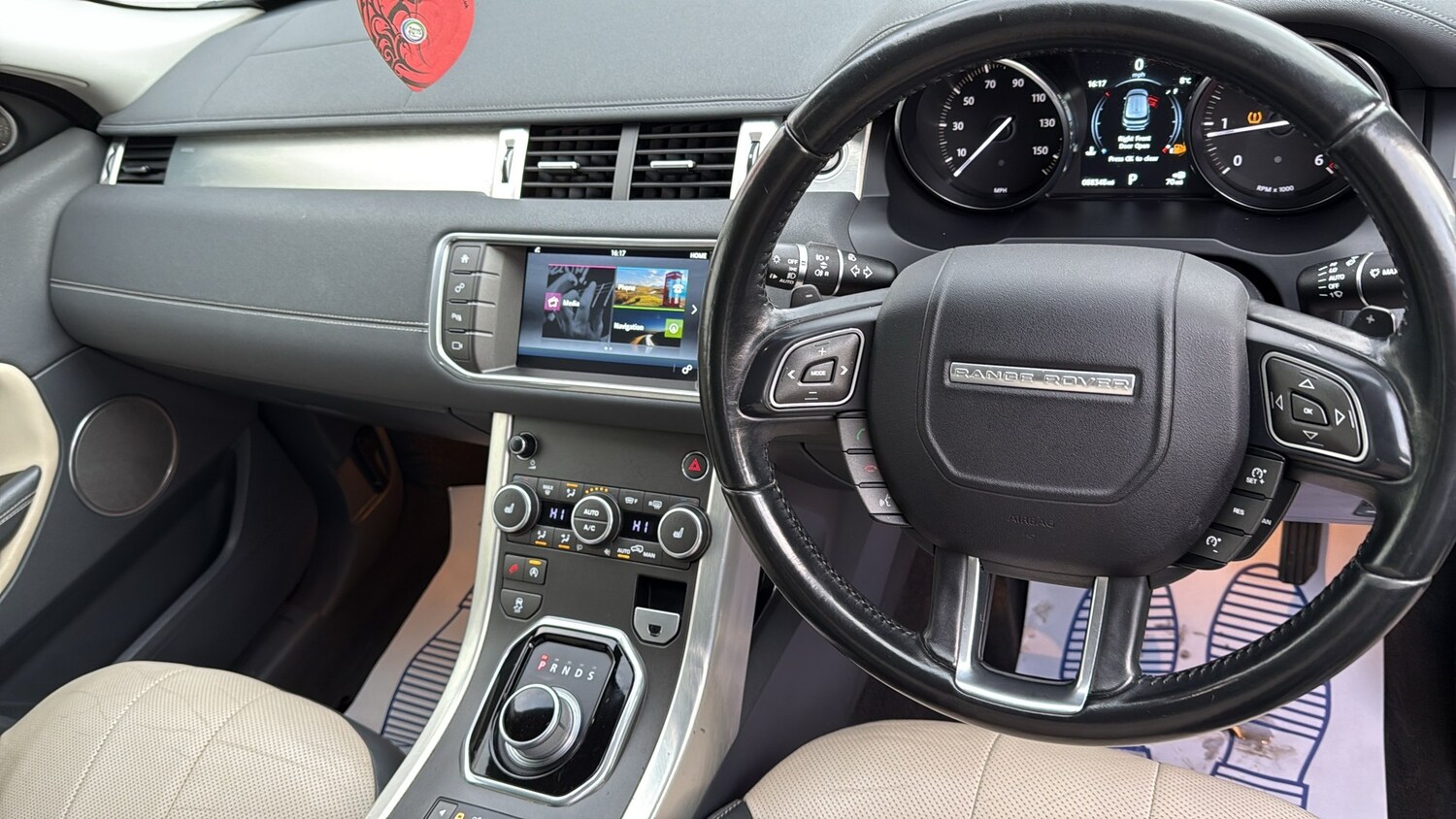 Used Land Rover Range Rover Evoque 2015 for sale - 77747355: Photo 16