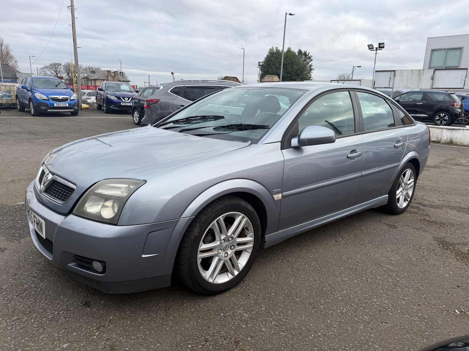 Used Vauxhall Vectra 2005 for sale - 77935521: Photo 2