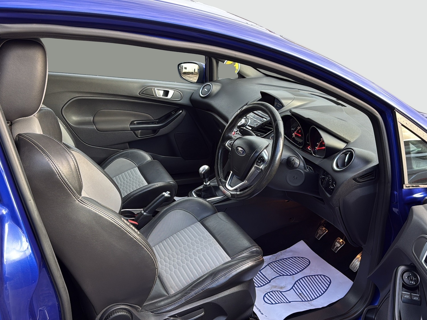 Used Ford Fiesta 2015 for sale - 76198326: Photo 10