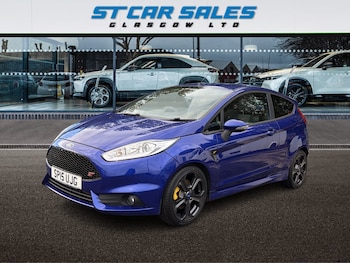 Used Ford Fiesta 2015 for sale - 76198326: Photo 2