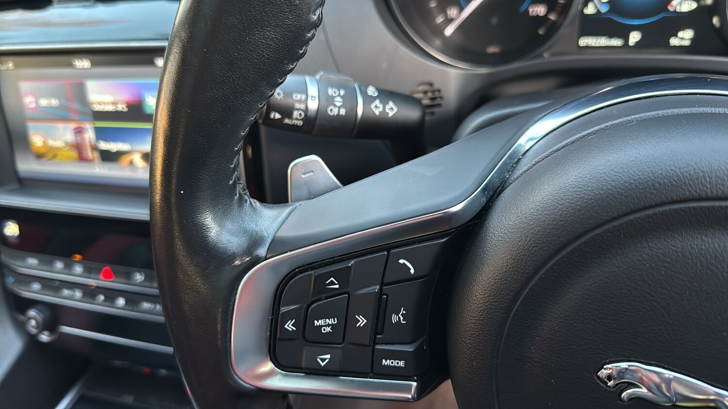 Used Jaguar F-Pace 2018 for sale - 77904318: Photo 15