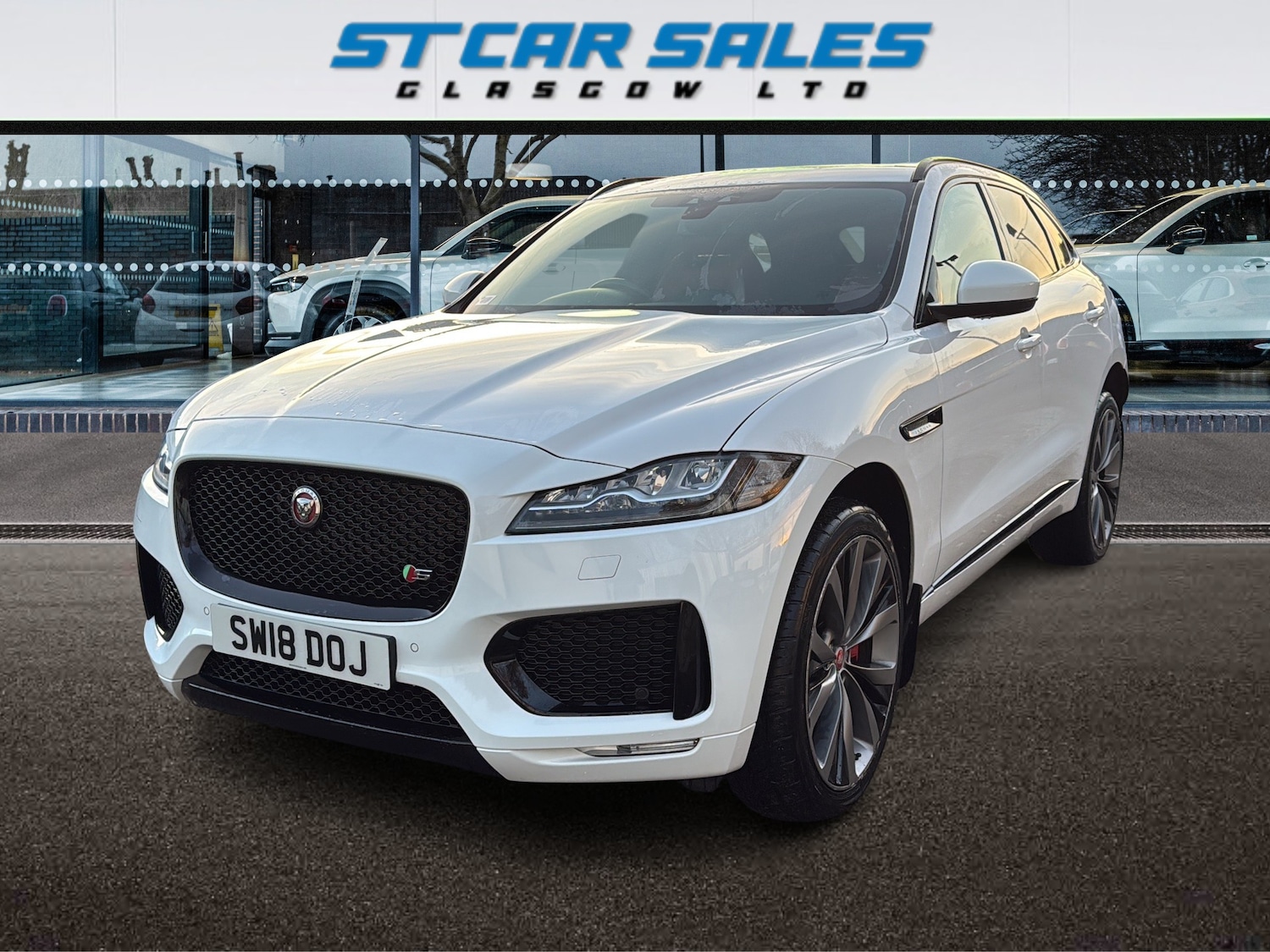 Used Jaguar F-Pace 2018 for sale - 77904318: Photo 3