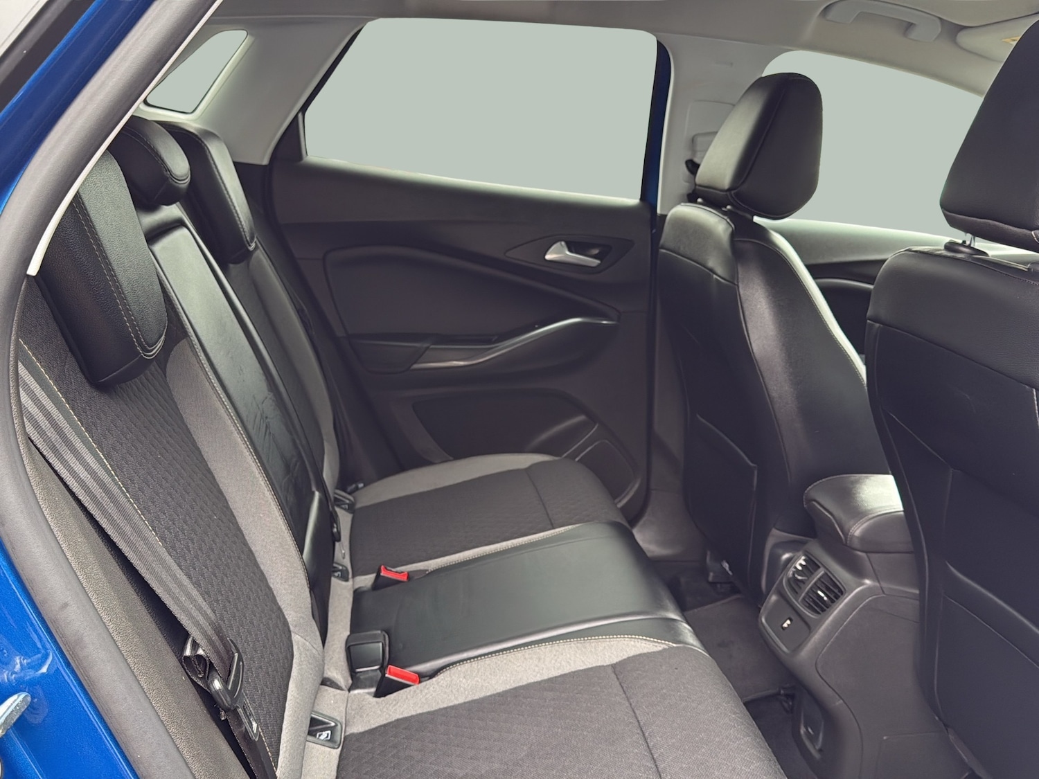 Used Vauxhall Grandland X 2019 for sale - 76178989: Photo 8